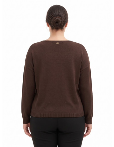 Loose-fitting Curvy jumper with a boat neckline – Rinascimento Curvy