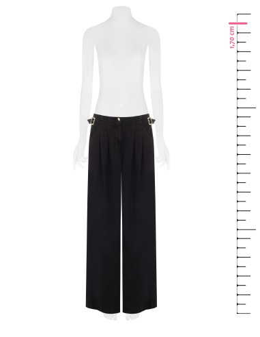 Jeans Super Wide Leg A Pieghe Con Fibbie Sui Fianchi Rinascimento