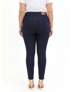 Curvy Stretch Skinny Jeans Rinascimento Curvy 2