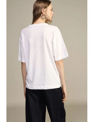 T-shirt à col rond avec inscription et étoiles colorées Dixie