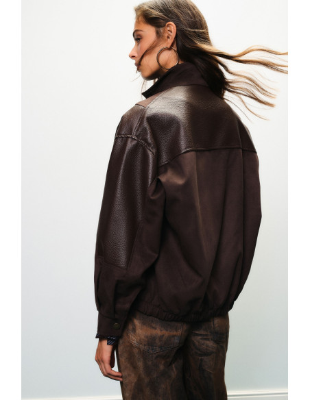 Blouson aviateur avec empiècements structurés et fermeture à bouton...