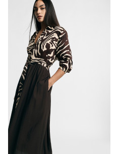 Zebra-print midi dress with belt and classic collar – Please