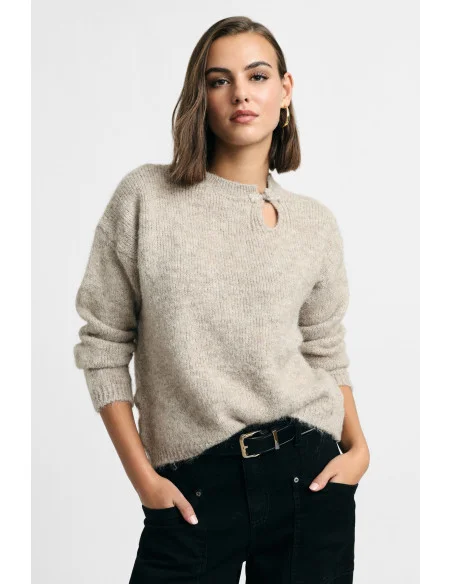 Pull à col rond avec découpe « Please »