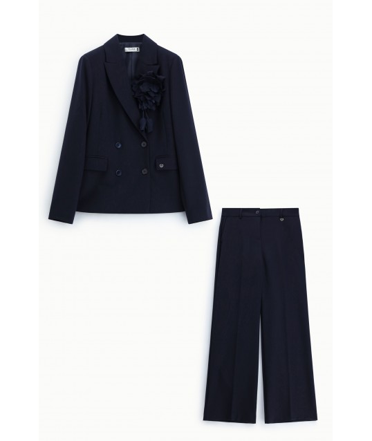 Double-breasted trouser suit with floral detail – Please