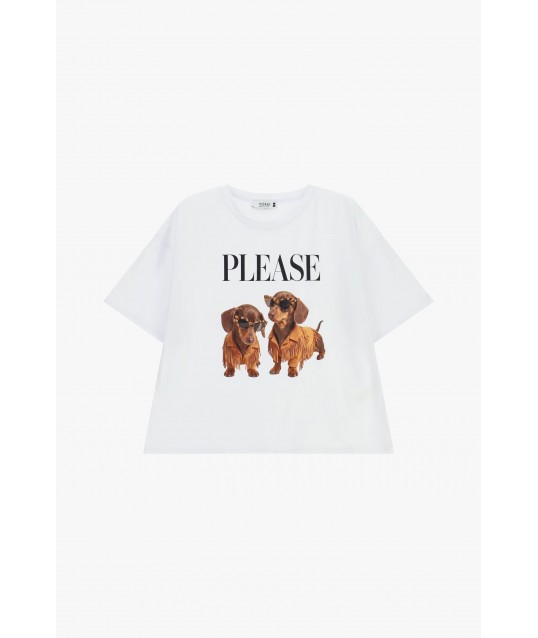 Short-sleeved T-shirt with a dog print and ‘Please’ written on the front