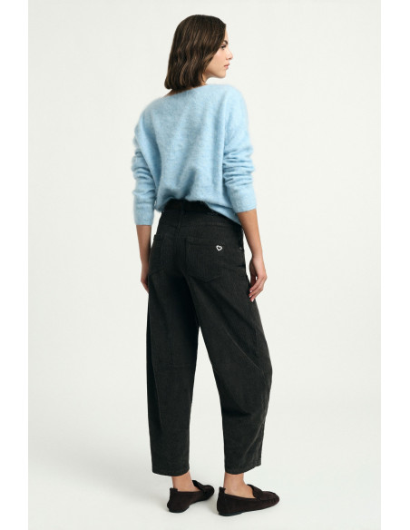 Balloon Fit Jeans with Regular Waist and Front Pleats Please