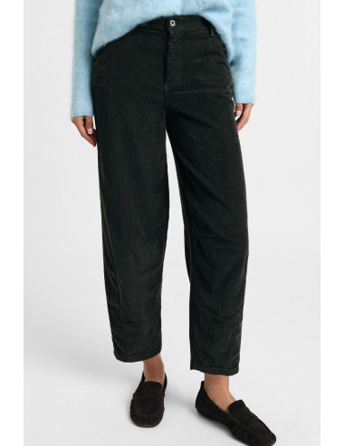 Balloon Fit Jeans with Regular Waist and Front Pleats Please