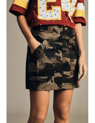 Short Camouflage-Print Skirt with Patch Pockets Dixie