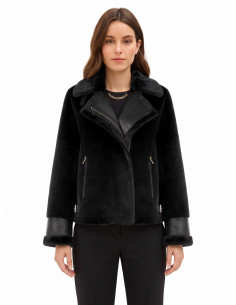 Veste courte en fourrure synthétique avec détails en simili-cuir et poches avant à fermeture éclair dorée « Rinascimento »