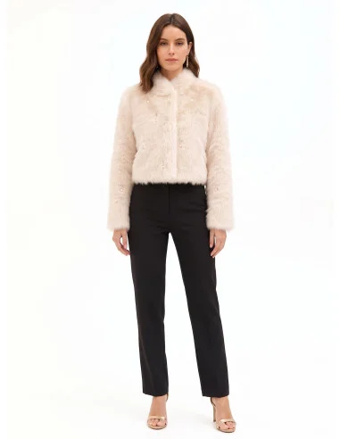 Manteau court en fausse fourrure avec perles ton sur ton « Rinascimento »