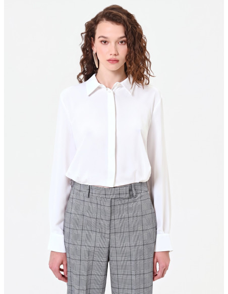 Camicia Crop Fluida In Raso Opaco Con Bottoni A Scomparsa Rinascimento