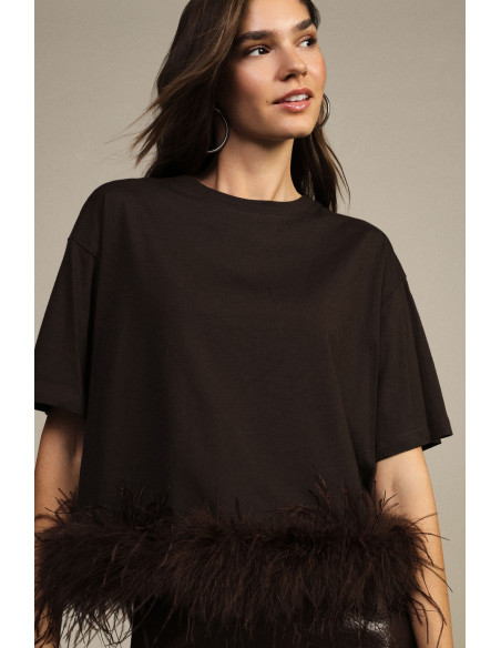 Short-Sleeved T-Shirt with Feathers at the Hem Dixie