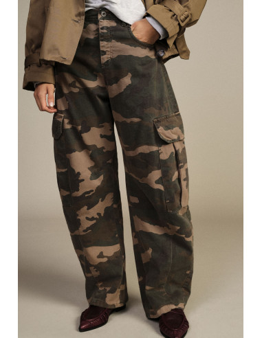 Dixie Camouflage-Print Palazzo Trousers with Large Side Pockets - V...