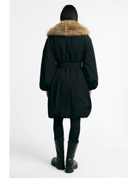 Cappotto Con Maxi Collo In Pelliccia E Cintura Please
