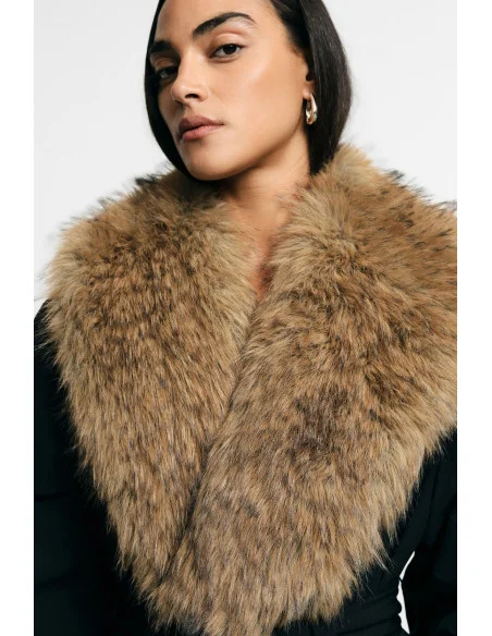 Manteau à col maxi en fourrure et ceinture Please