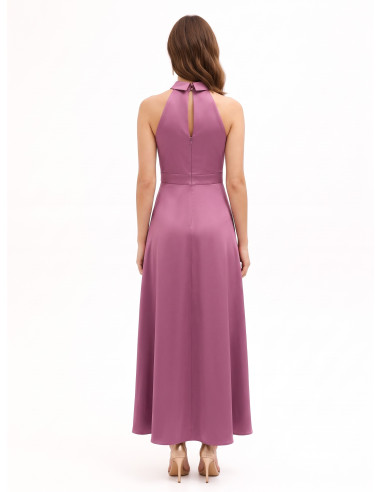 Long, structured satin dress with a high neckline, gathered at one hip – Rinascimento style