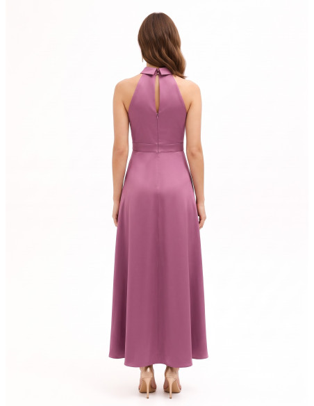 Long, structured satin dress with a high neckline, gathered at one hip – Rinascimento style