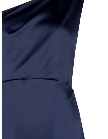Rinascimento-style long structured satin dress with draping and a side slit