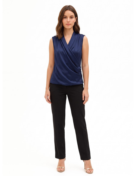 Blouse en satin à encolure en V croisée et drapée, style Rinascimento