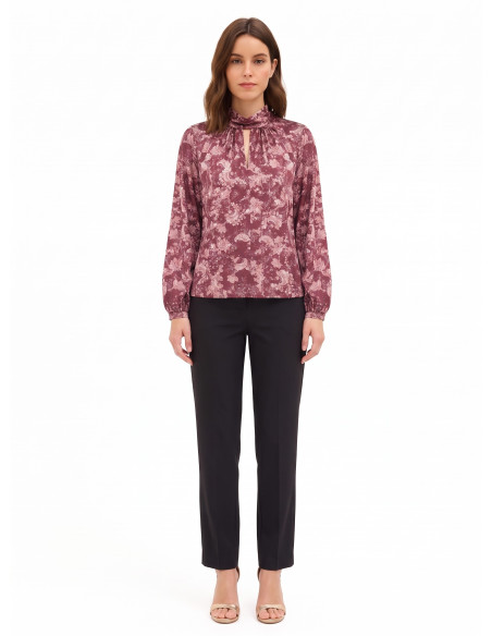 Blusa Fluida In Raso Con Stampa Paisley E Collo Arrotolato Rinascimento