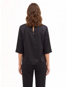 Blouse ample en satin avec découpe et fronces sur une épaule, Rinascimento 2
