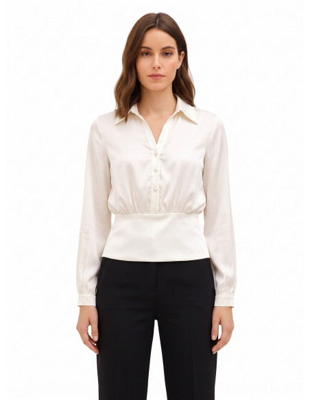 Camicia In Raso Con Scollo A V E Bottoni Coordinati Rinascimento