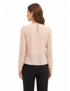 Georgette Blouse with Layered Ruffles and a Decorative ‘Rinascimento’ Brooch 2