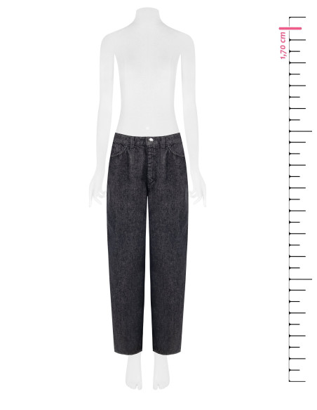 Wide-leg jeans with a logo patch on the back pocket – Rinascimento