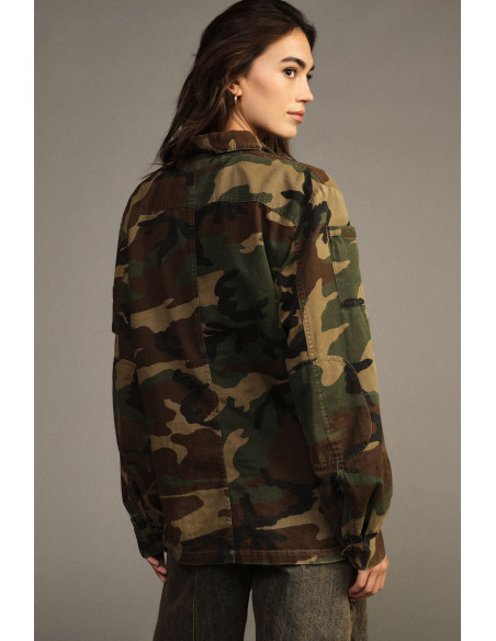 Chemisier à imprimé camouflage avec franges et épingles Dixie