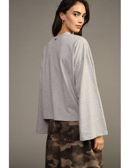 Dixie – Gray Oversized Long-Sleeve T-Shirt with Straight Hem
