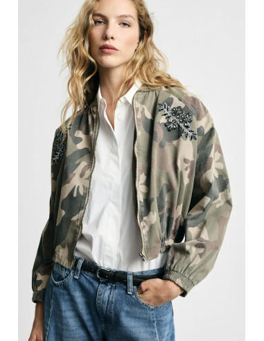 Cropped Camouflage Print Bomber Jacket with Jewel Embroidery Please