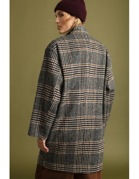 Checkered Coat with Buttons and Side Pockets Please