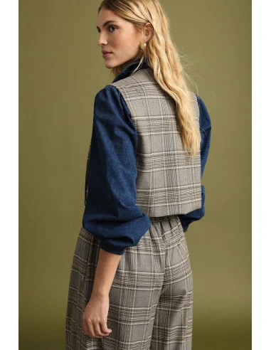 Fringed Checkered Vest with Button Closure Please