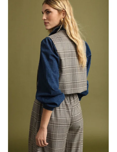 Fringed Checkered Vest with Button Closure Please