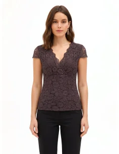 Chantilly Lace Top with V-Neck Rinascimento