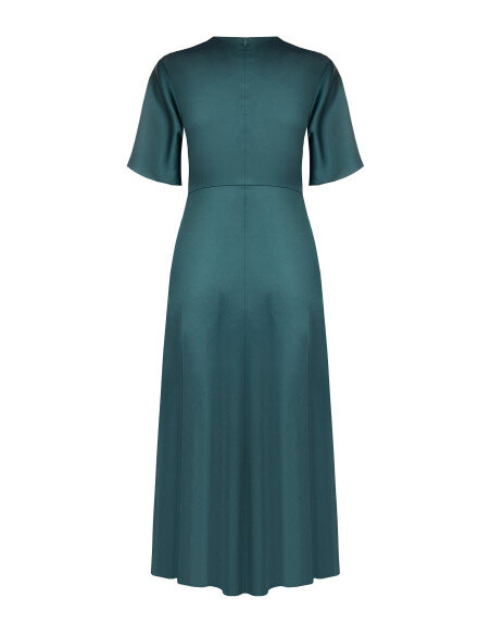 Robe longue grande taille évasée en satin avec décolleté en V croisé Rinascimento Curvy - Vert
