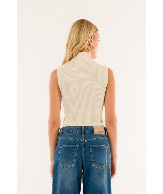 Kontatto Sleeveless Cubicle