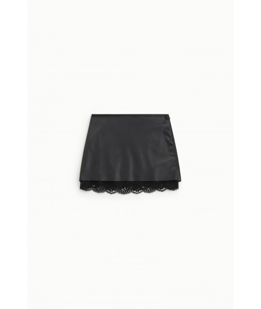 Short Skirt With Lace Trim And Straight Cut Dixie