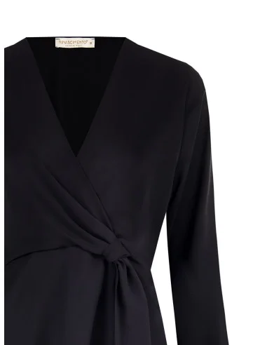 Blouse en satin mat avec décolleté en V croisé Rinascimento