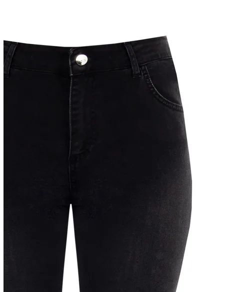 Curvy Skinny Jeans with Rhinestones on the Back Pocket Rinascimento Curvy