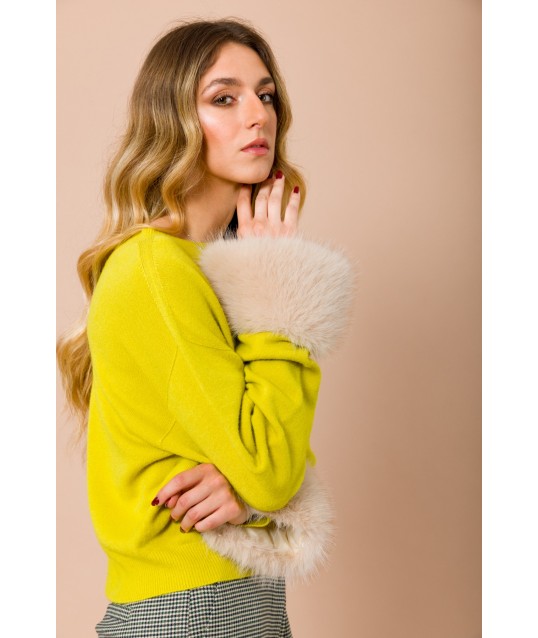 Maryley Round Neck Sweater With Detachable Eco Fur Wrists