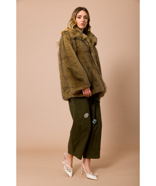 Ecopelliccia Lupo Oversize Con Collo Alto E Bottoni Automatici Maryley