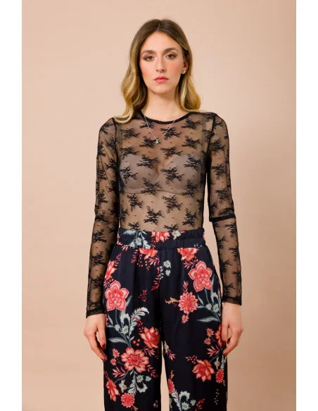 Body Lace Crew Neck Slim Fit Long Sleeve Maryley