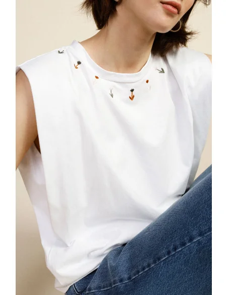 Top Senza Maniche Con Ricamo Floreale Sullo Scollo Dixie