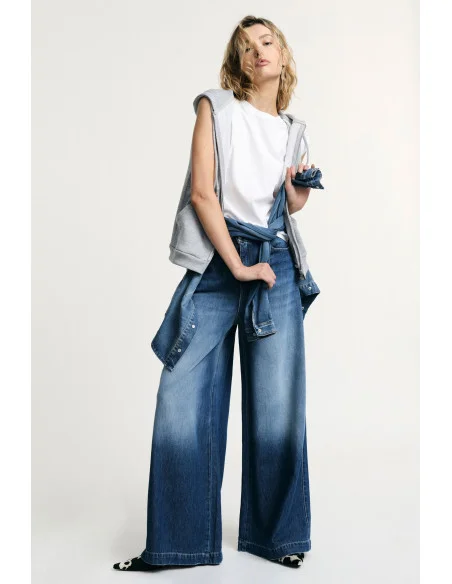 Jeans A Gamba Ampia Vita Alta Effetto Sfumato Please