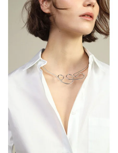 Collier rigide ouvert avec motif ondulé Dixie