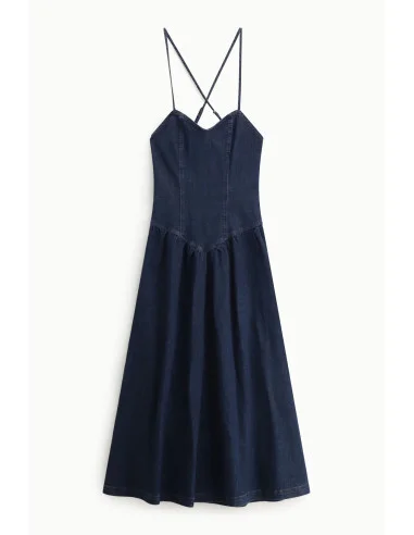 Long Dress With Shoulder Strap And Sweetheart Neckline Please