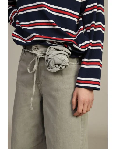 Jeans A Zampa Con Cintura Dixie