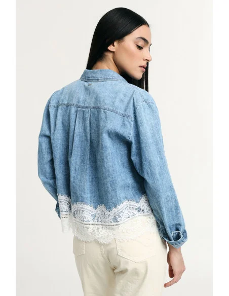 Shirt With Classic Collar And Lace Trim Please