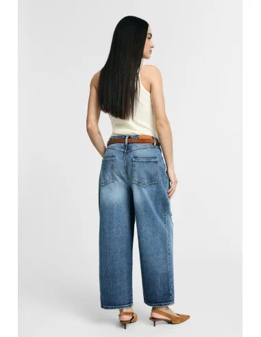 Jean à jambes larges avec détails usés Please